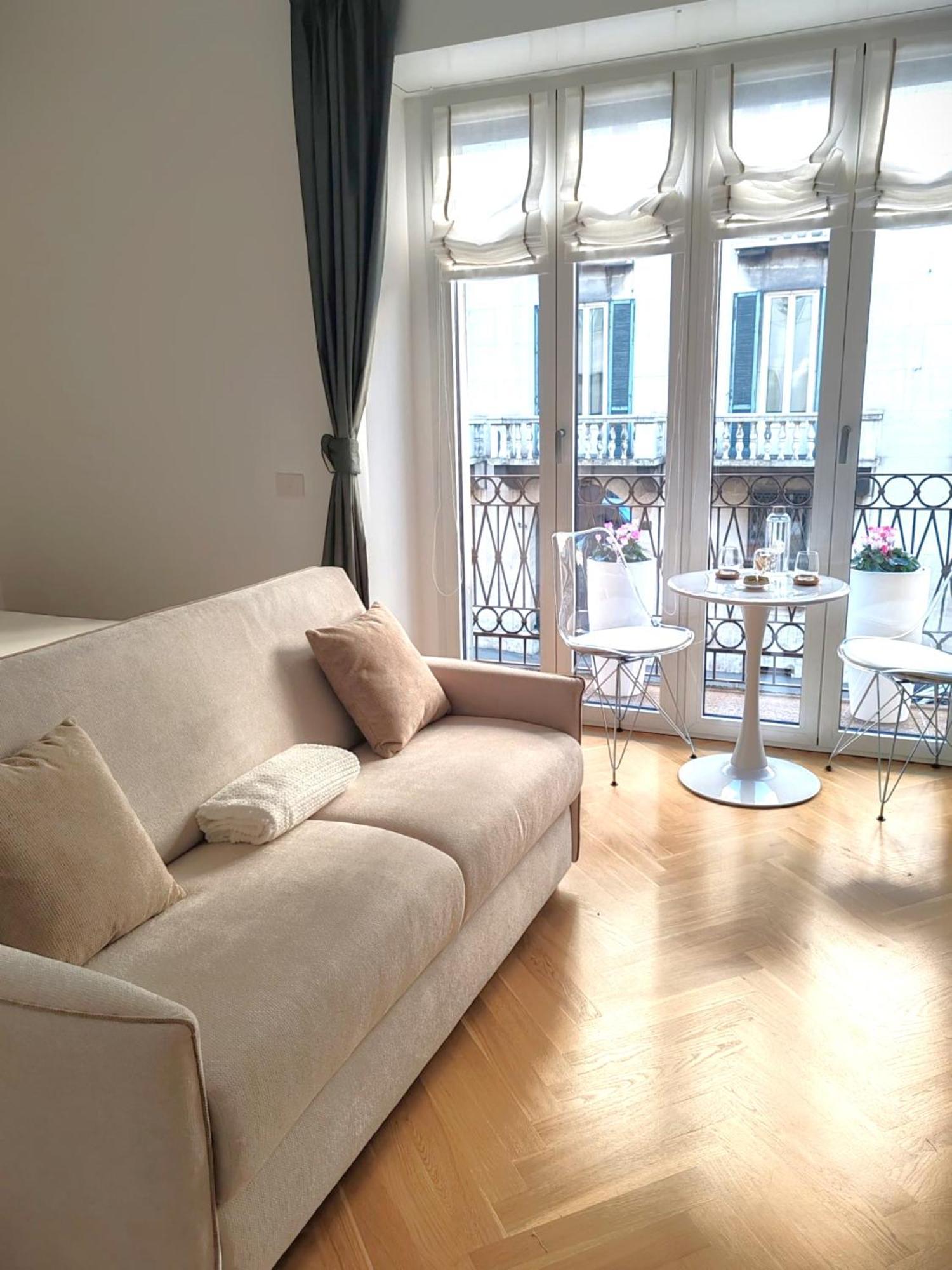 B And G San Babila- Luxury In The Heart Of Milano - Design District酒店 外观 照片