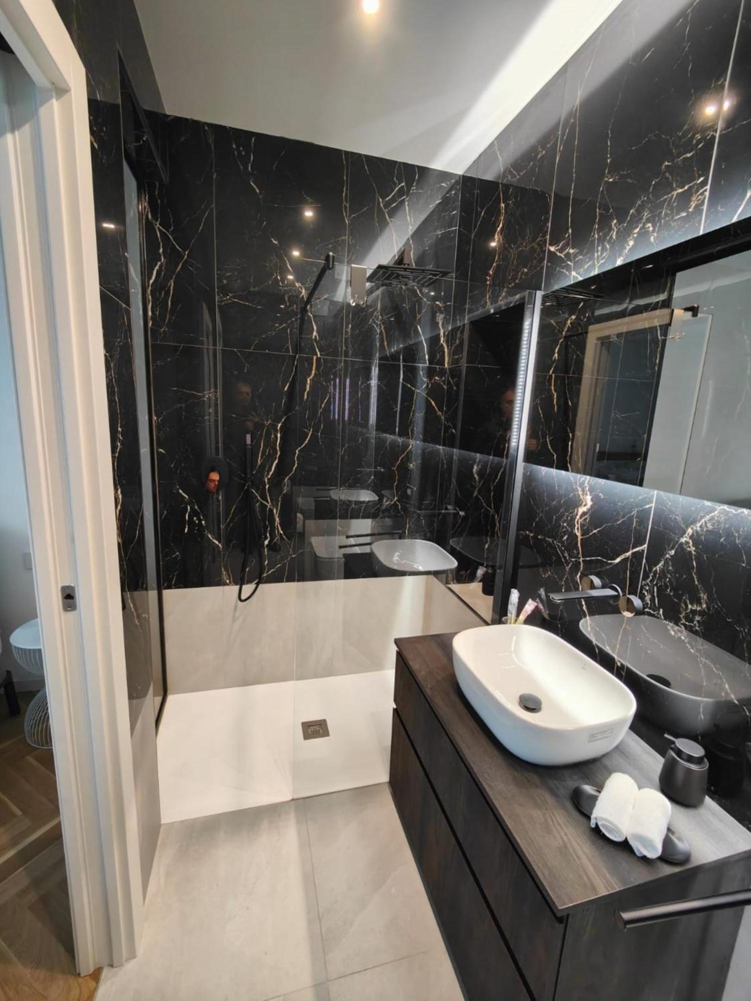 B And G San Babila- Luxury In The Heart Of Milano - Design District酒店 外观 照片
